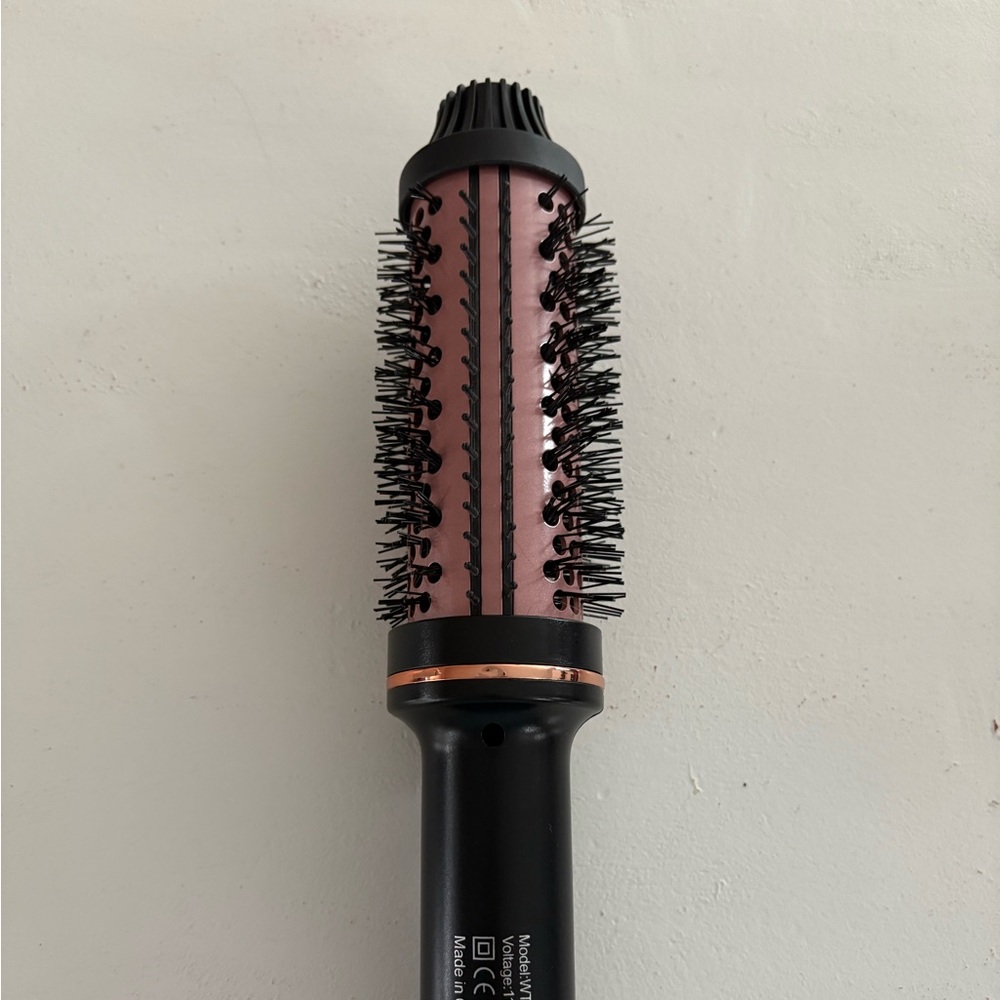 Wavy talk thermal brush